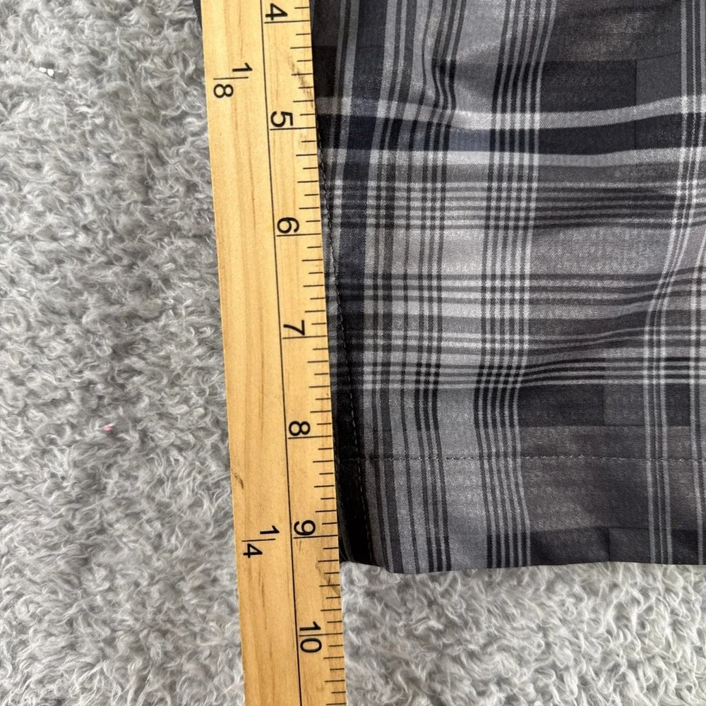 The North Face Mens Grey Plaid Hiking Shorts Size 40 Stretch Performance‎ Trail